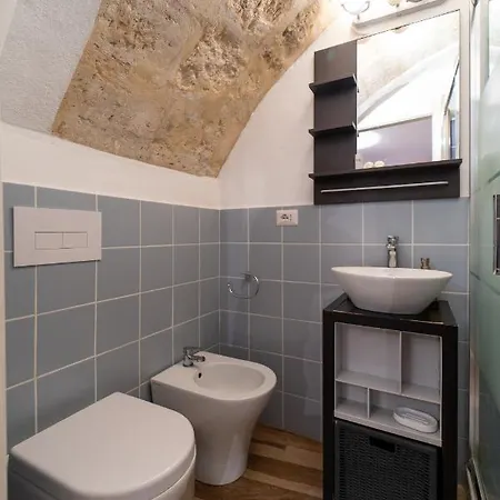 Casa Borbonica Cozy In Ortigia Ground Floor Apartment *